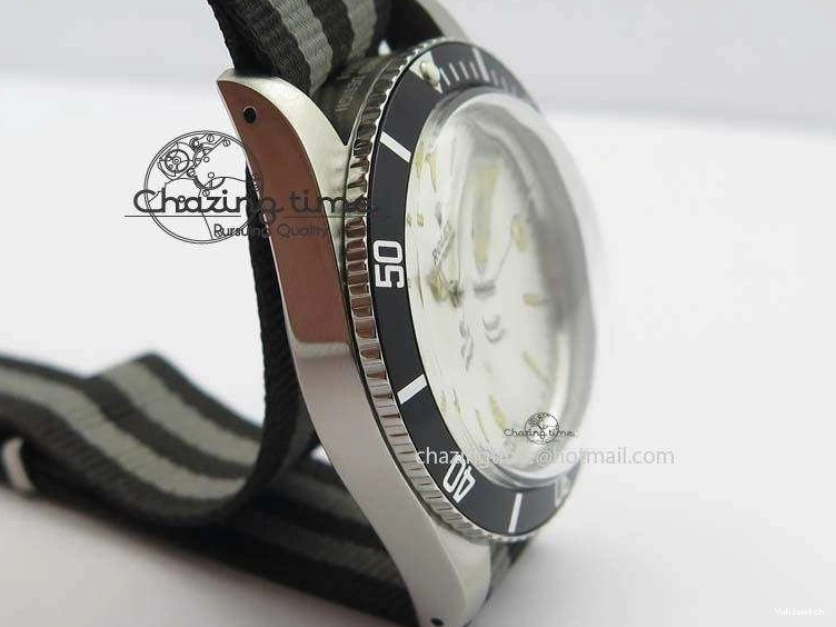 On SS Dial Strap Vintage 1680 White Nylon No Submariner A2836 Date 0218